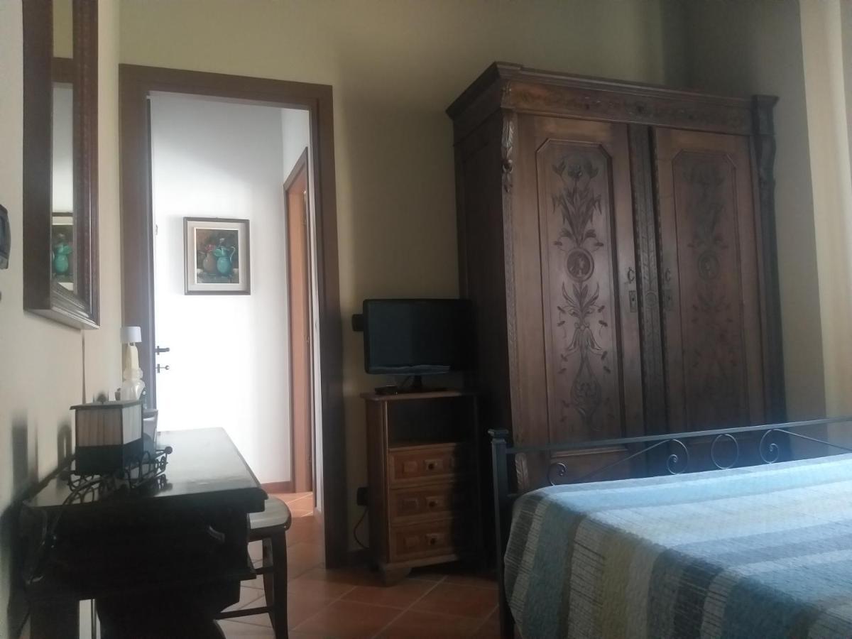 Bed and Breakfast Mosci'S Bed & Beer San Damiano d'Asti Экстерьер фото